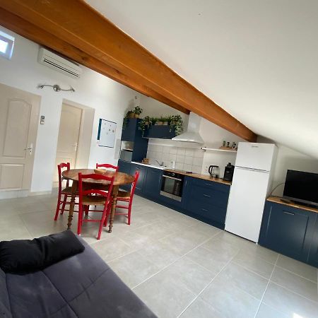 Appartement Climatise Au Pied Du Mont Ventoux Malemort-du-Comtat Exterior foto