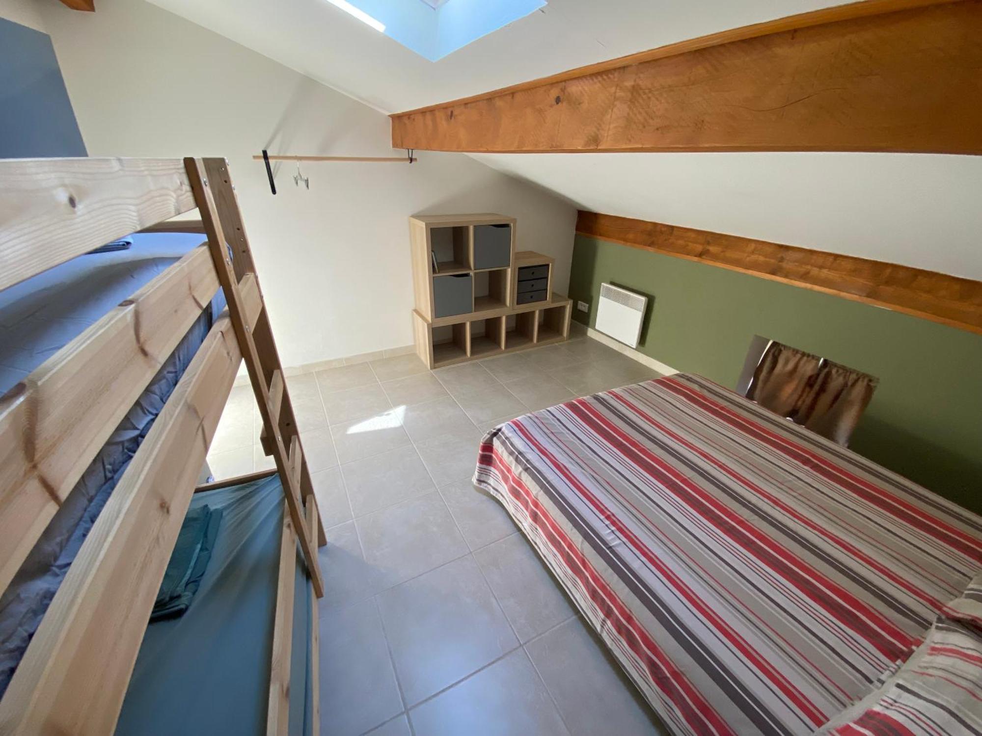 Appartement Climatise Au Pied Du Mont Ventoux Malemort-du-Comtat Exterior foto